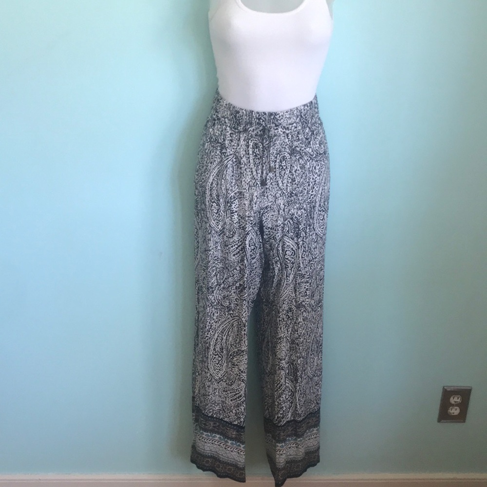 🍀3/$15🌿Boho batik pants